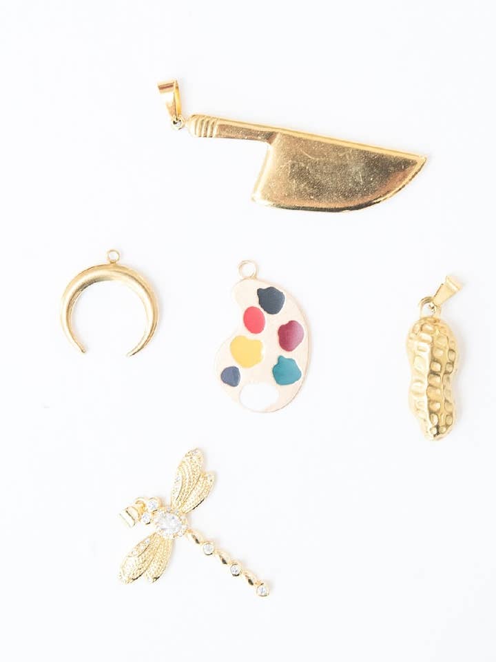 Pack de pendentifs et breloques en or pour la vente par Blank Canvas
