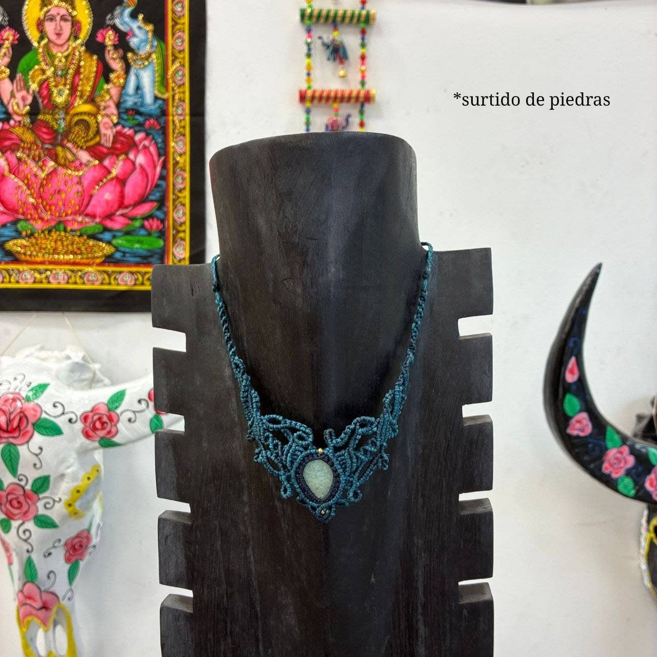 Hecho a mano - Vendita all'ingrosso Girocollo/collier - Collana colorata in macramè con pietra centrale