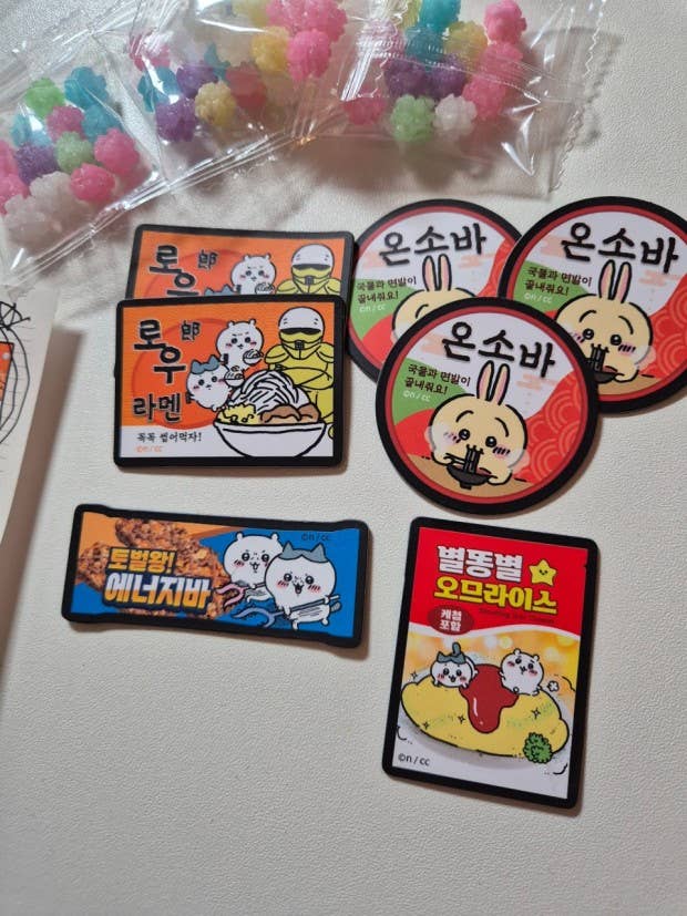 K-Wonderland – Engroshandel Magnet – Chiikawa Snack Miniature Magnet Tilfældig æske6