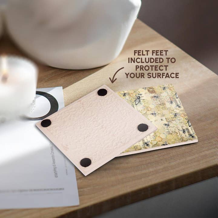 3dRose – Engroshandel Bordskånere – 3dRose, Sort, Grøn, Gul Honningkage, Bier, Kroner og Skrift Collage, Bordskåner3