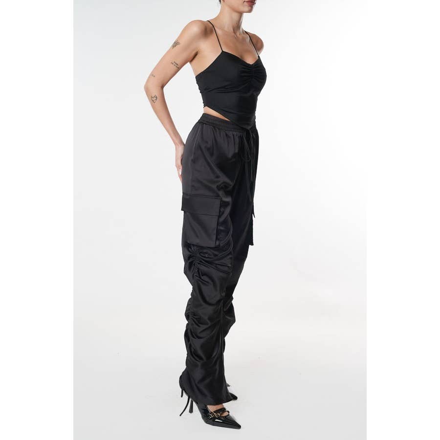 CEFIAN FASHION – wholesale Byxor - Dam – Smokeshow cargo-byxor i satin med hög midja1