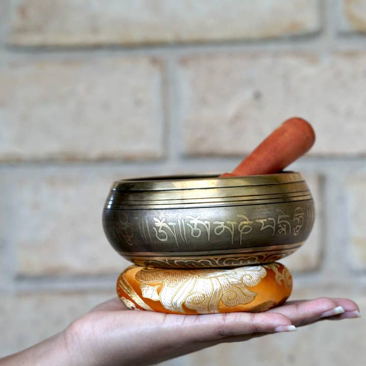Himalayas Shop - Wholesale Meditation supplies - Ganesh Singing Bowl3