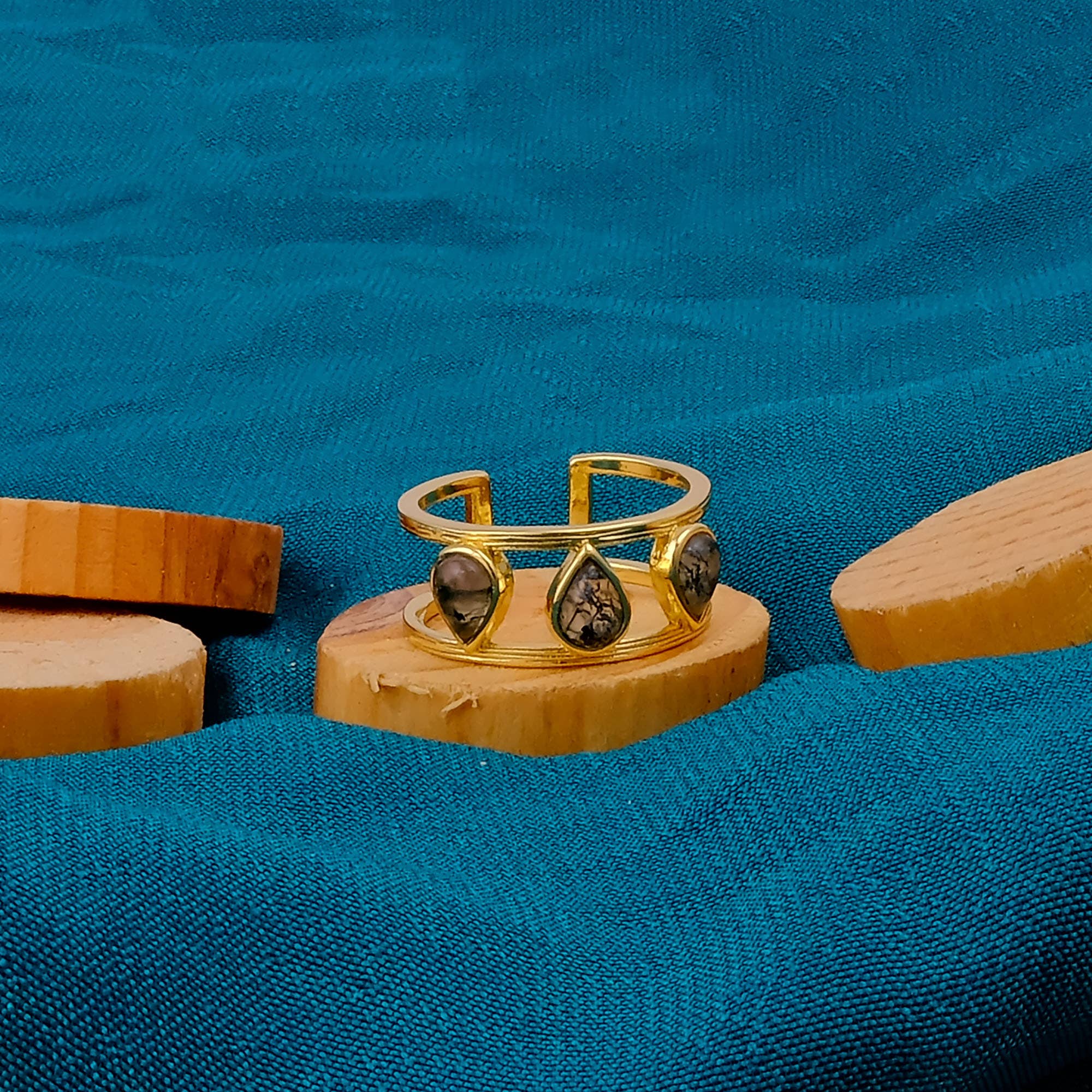 El Joyero - Wholesale Multi-Stone Ring - Moss Agate Three-Stone Ring Adjustable Gold-Plated Band Ring2