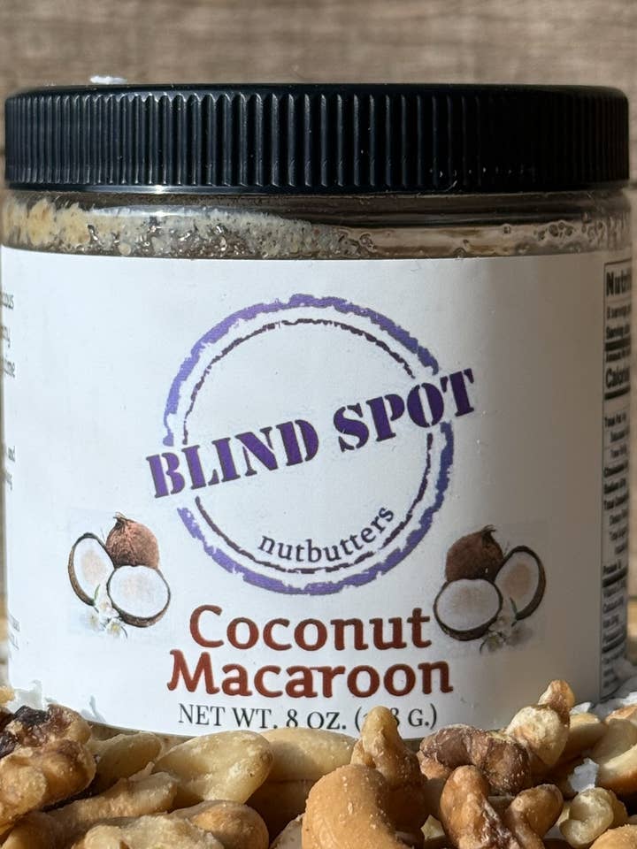 Macaron à la noix de coco pour la vente par Blindspot Nutbutters