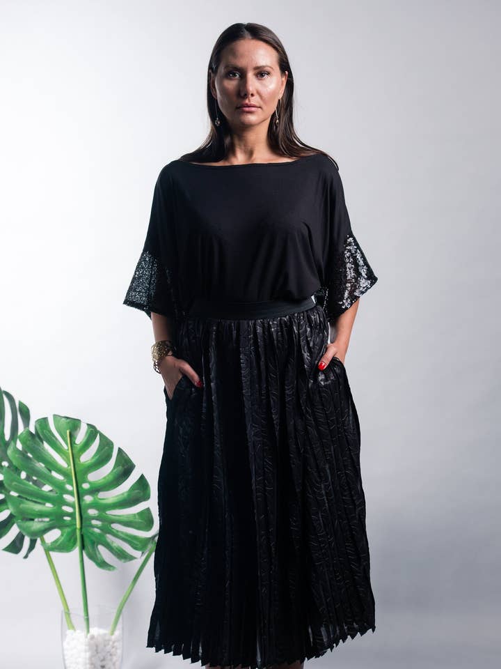 Jerseytop mit Pailletten für den Großhandel von Be AK Couture, LLC