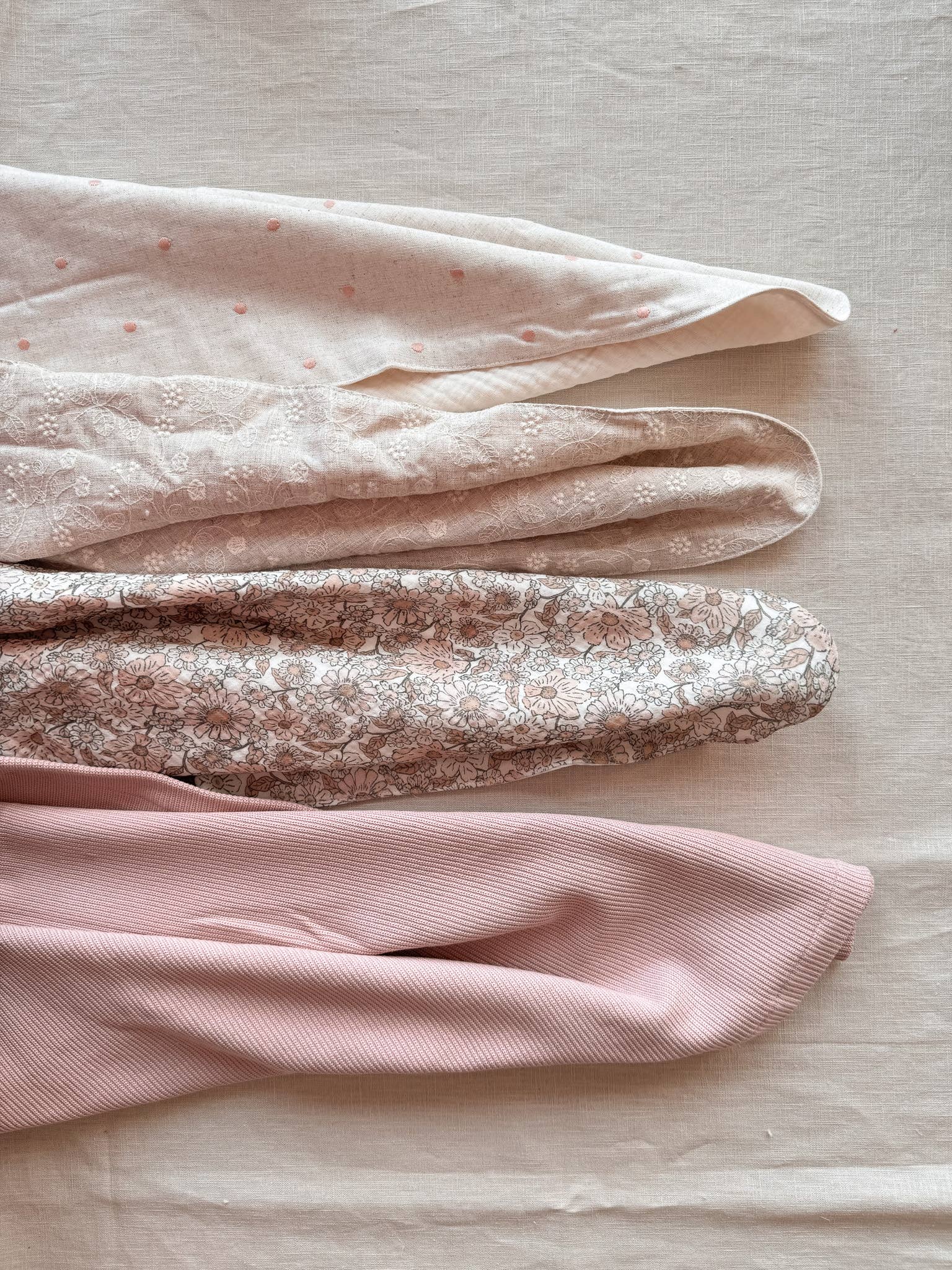 PETITE EvelinaApparel - Wholesale Bedding Blanket - Kids & Baby - GRAB BAG / baby girl blanket1