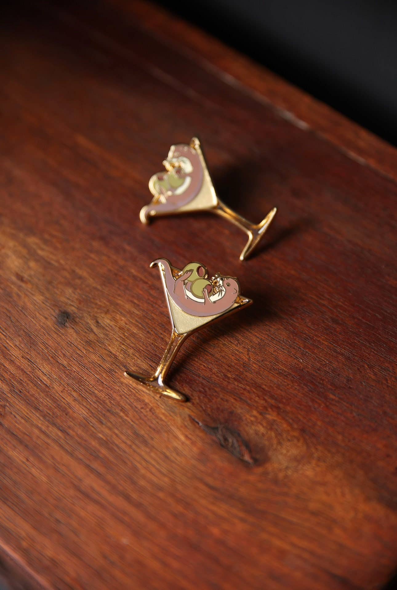 The High-End Collective - Wholesale Lapel Pin/Button - Martini Otter Enamel Pin1