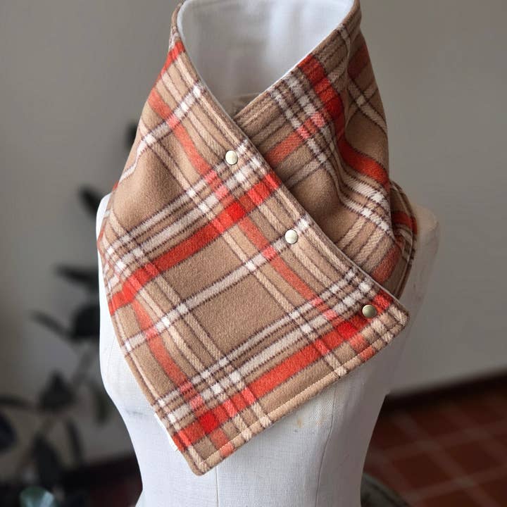 Snap Cowl Koralternet for engroshandel hos Grandma Skills