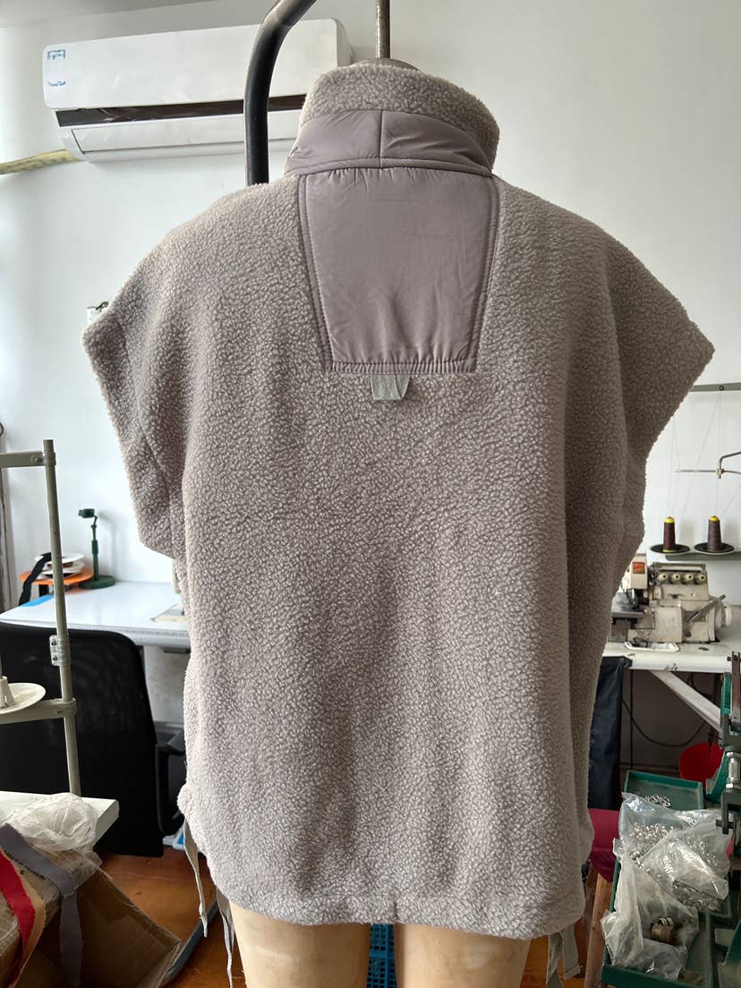 Hope & Sunshine - Wholesale Outerwear Vest - Women's - Fleece Button Vest Jacket12