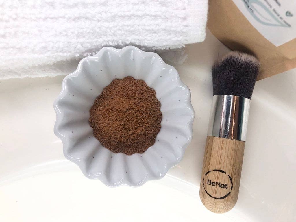 VIAI Beauty - Wholesale Skincare Face Mask - Mud and Arnica Mask8