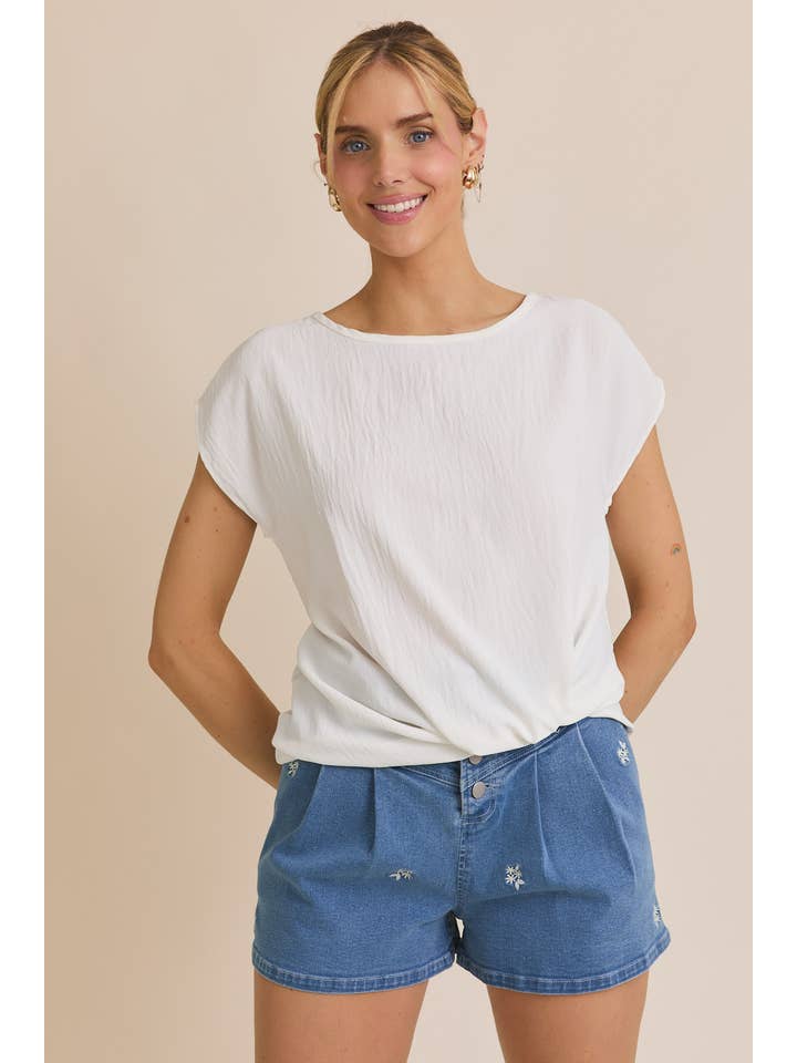 GILLI - Wholesale Blouse - Women's - SOLID WOVEN TEE WITH FRONT KNOT DETAIL5