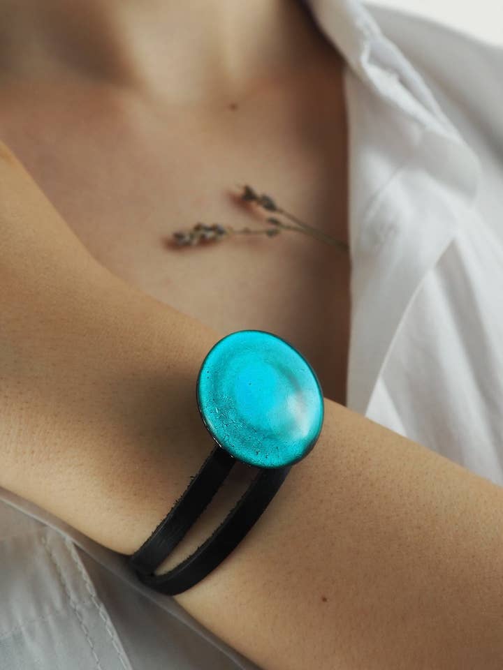 Bracciale Antares realizzato a mano in vetro di Murano, gioielli per la vendita all'ingrosso da parte di Drusilya Glass Art