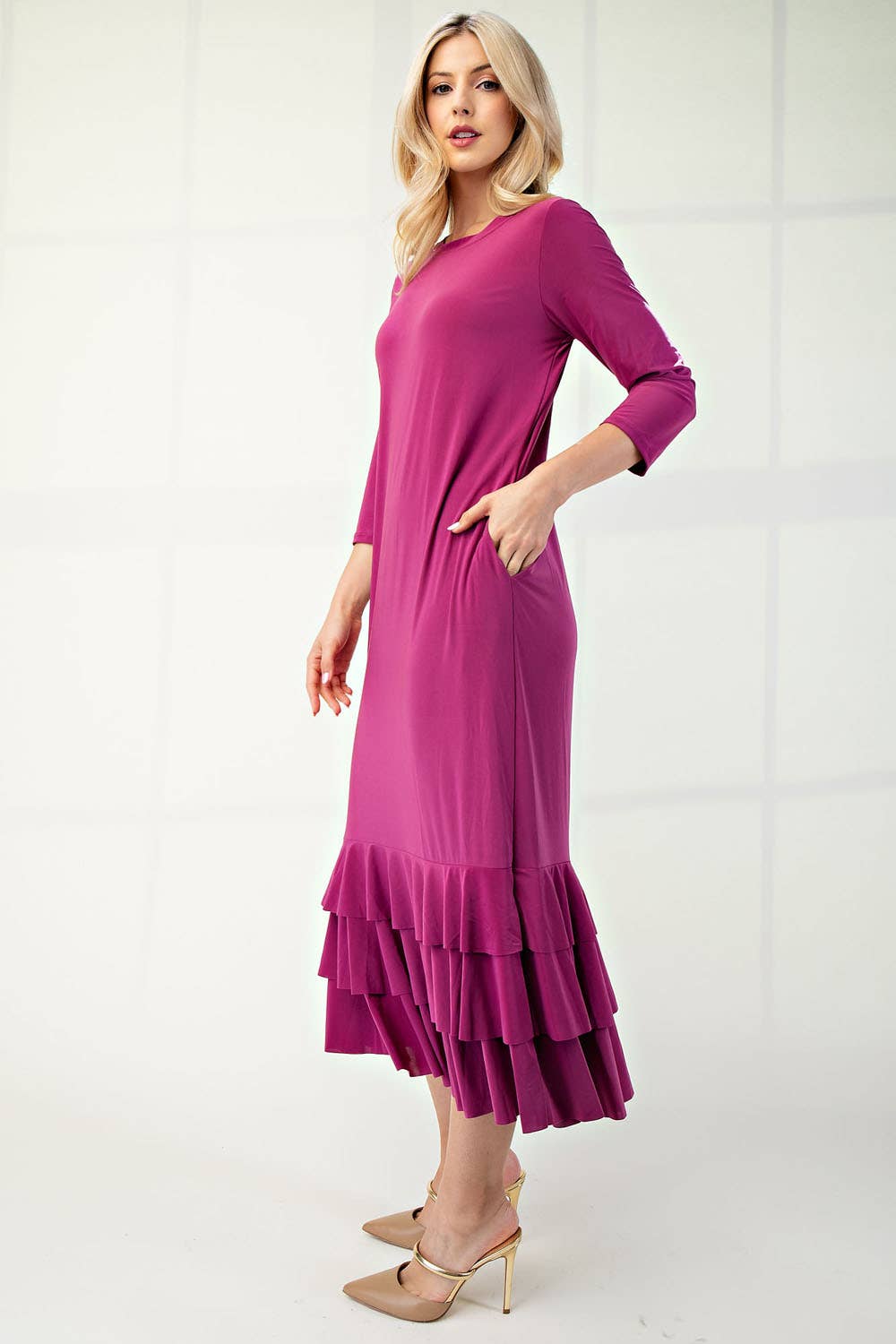 Celeste Clothing – Großhandel Kleid – Damen – Großgrößen-Midikleid mit gestuften Rüschen und 3/4-Ärmeln64