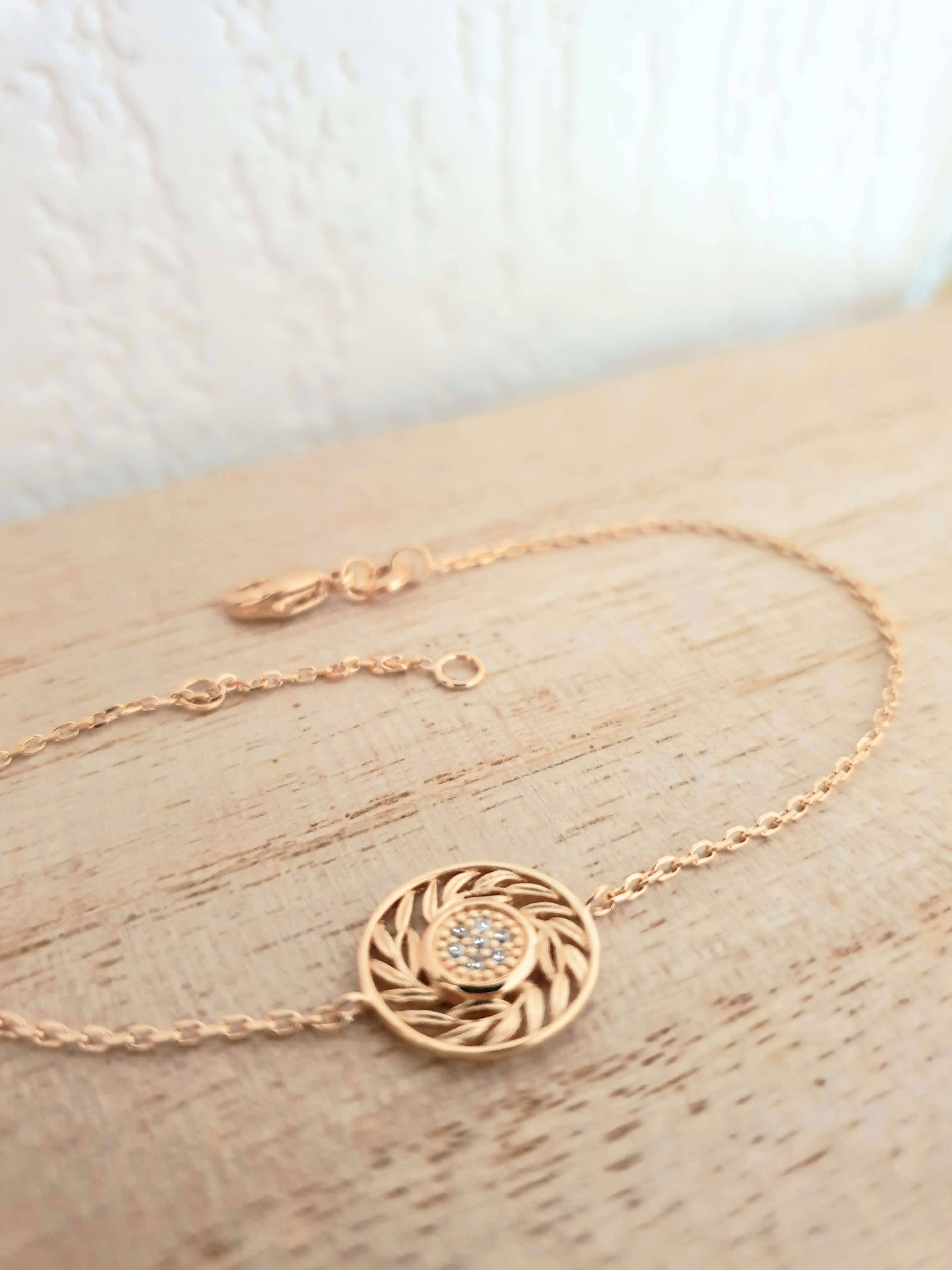 SIUKA - Vendita all'ingrosso Braccialetto con ciondolo/pendente - Braccialetto placcato oro con motivo a rombo centrale3