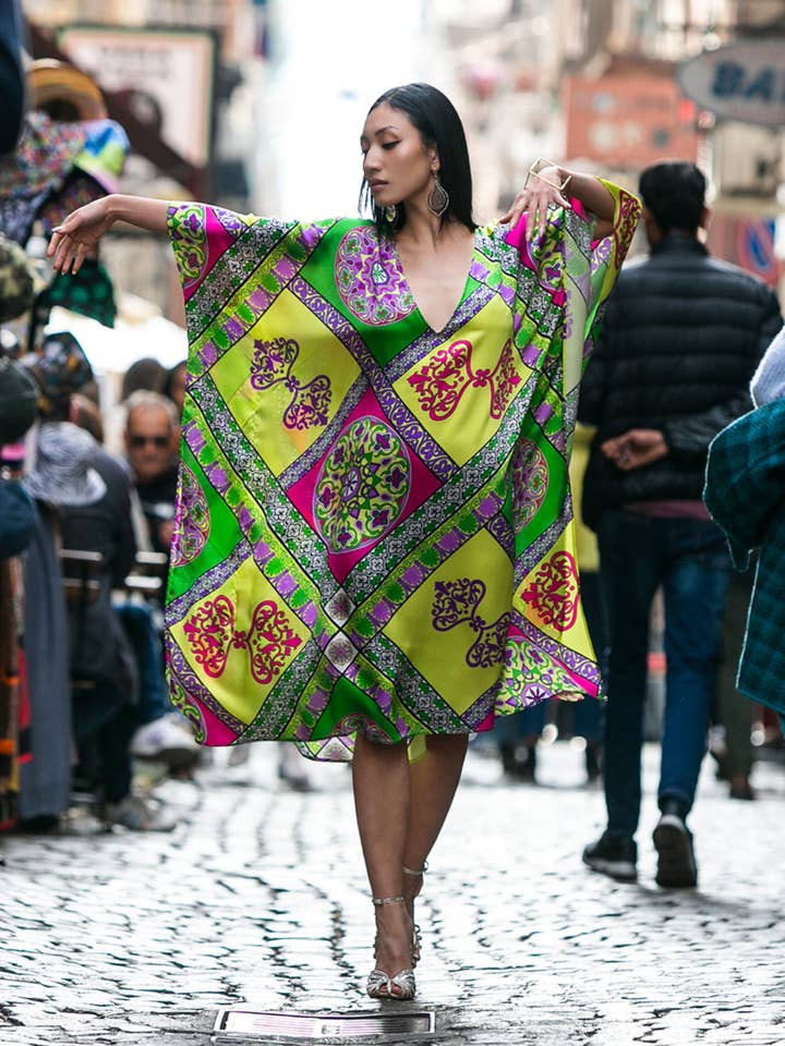 Domstolen Fantasie Kaftan för wholesale av KELLE' CAPRI