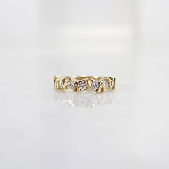 Bague en diamant Isatarana pour la vente par Kimiya Designs