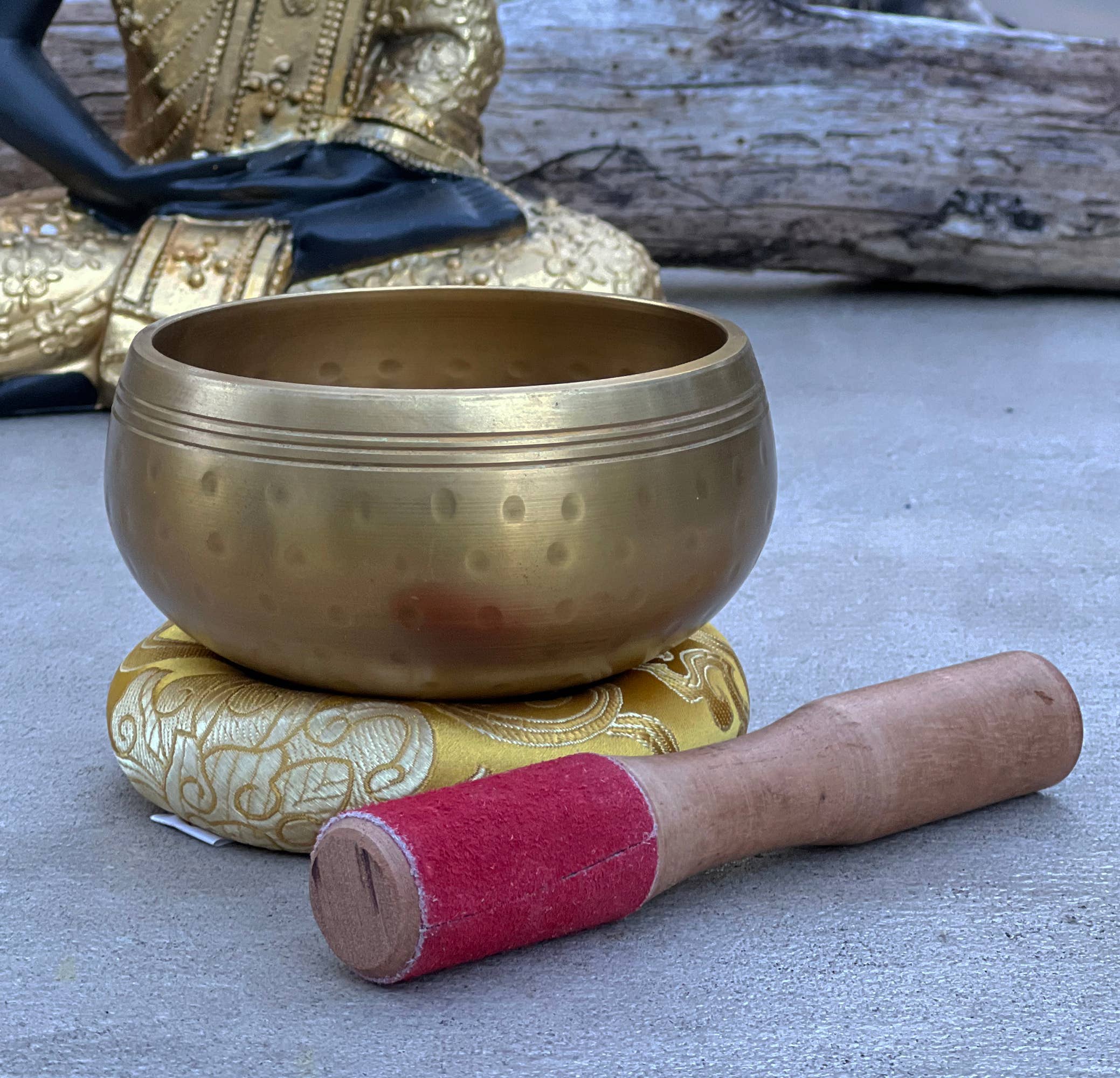 Lungta Imports - Wholesale Meditation Supplies - Tibetan Ring Gong Meditation Singing Bowl Complete Set12