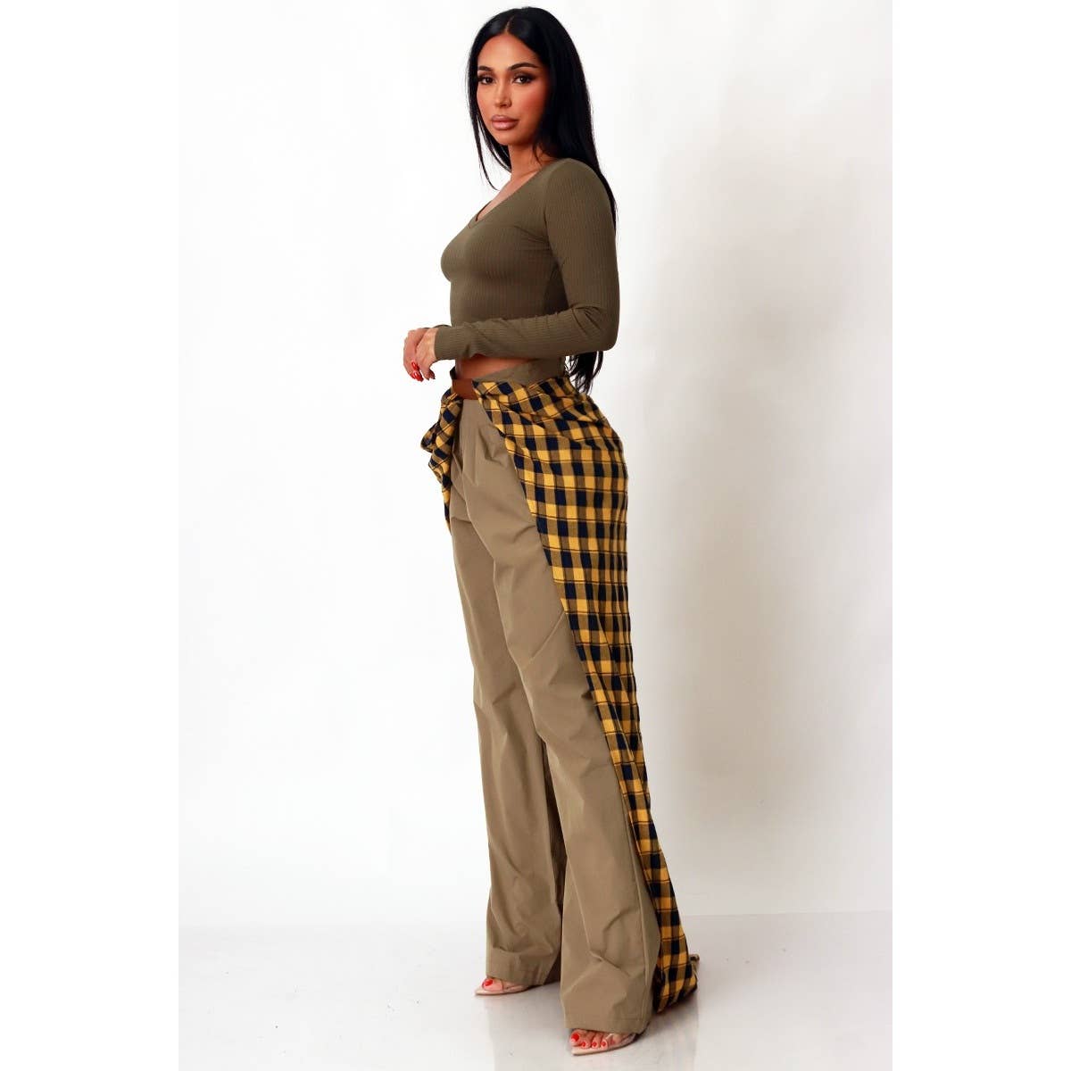Esmeray Clothing - Wholesale Pants - Women's - MODERN CHECK DRAPE WIDE PANTS3