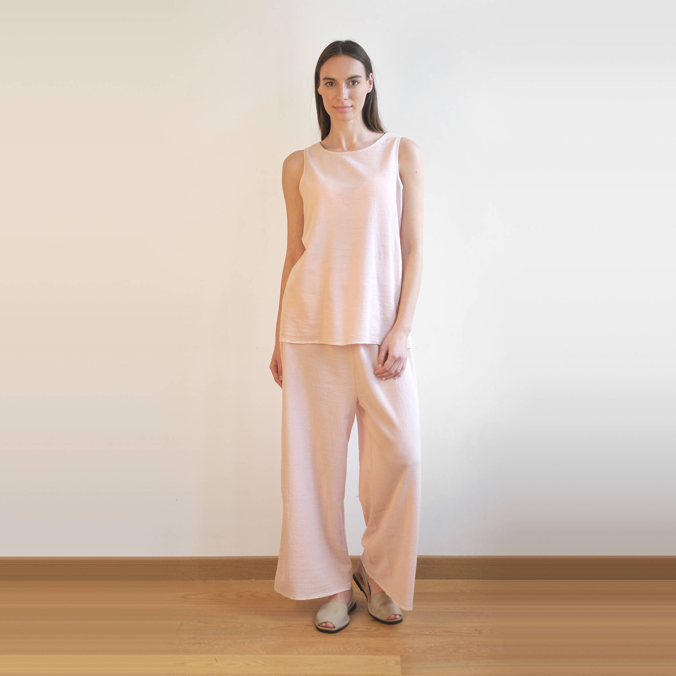 loom.ist - Wholesale Tank Top - Women's - Sile Sleeveless Top0