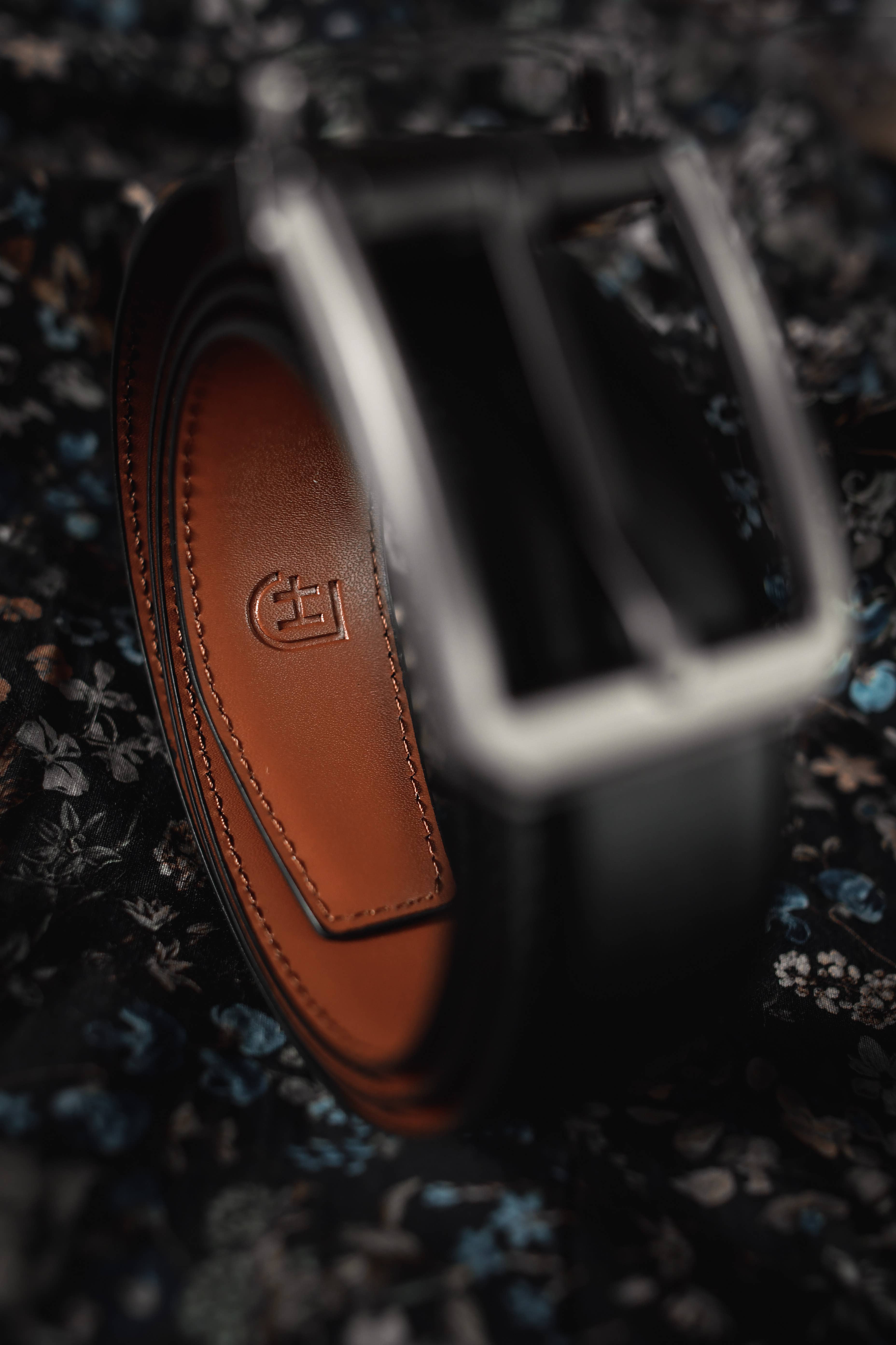 James Hawk - Venta al por mayor Cinturón - Hombre - Cinturón inteligente reversible de cuero para hombre con caja de regalo13