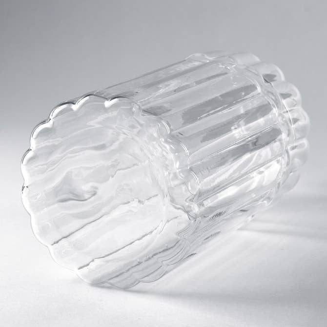 Time Concept - Wholesale Vase - Metropolitan Elegance Ribbed Glass Flower Vase9