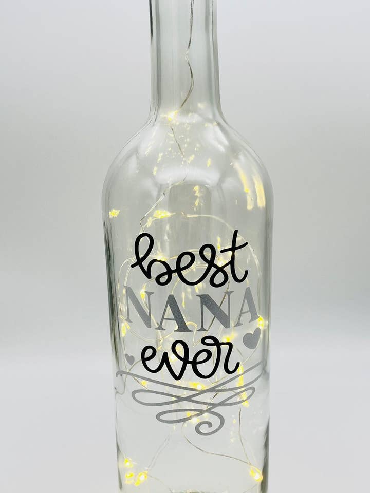 Bottiglia di Vino Illuminata Personalizzata per Mamme e Nonne per la vendita all'ingrosso da parte di Perfectgiftstogive