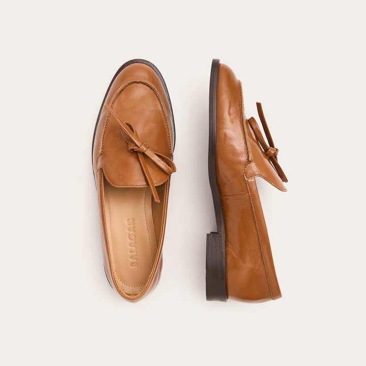 amber Raphael Flats, glossy caramel for wholesale on Faire5