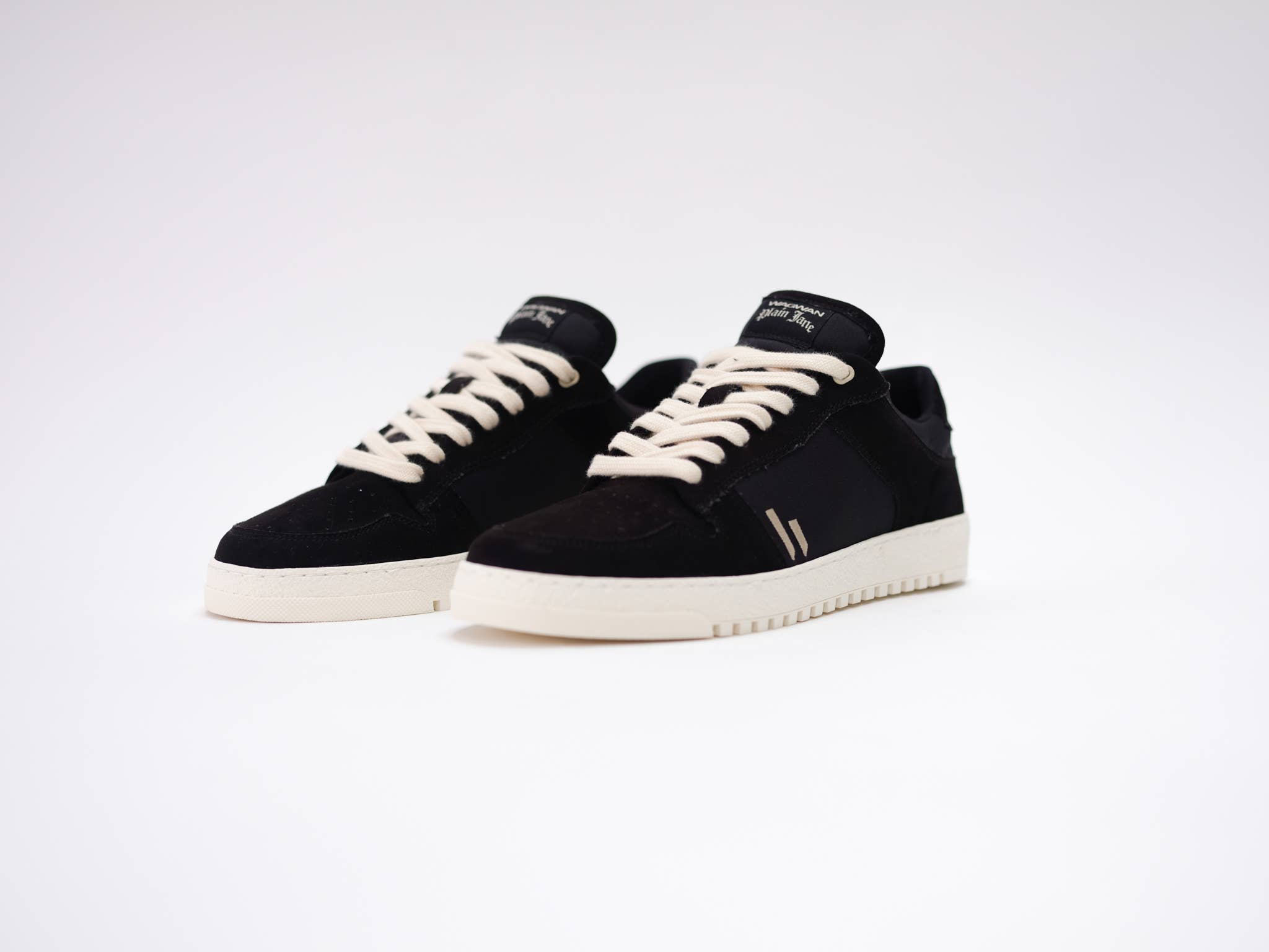 WAGWAN – Großhandel Lifestyle-Sneaker – Unisex – PlainJane Sneaker von WAGWAN – schlichte Vielseitigkeit neu definiert9