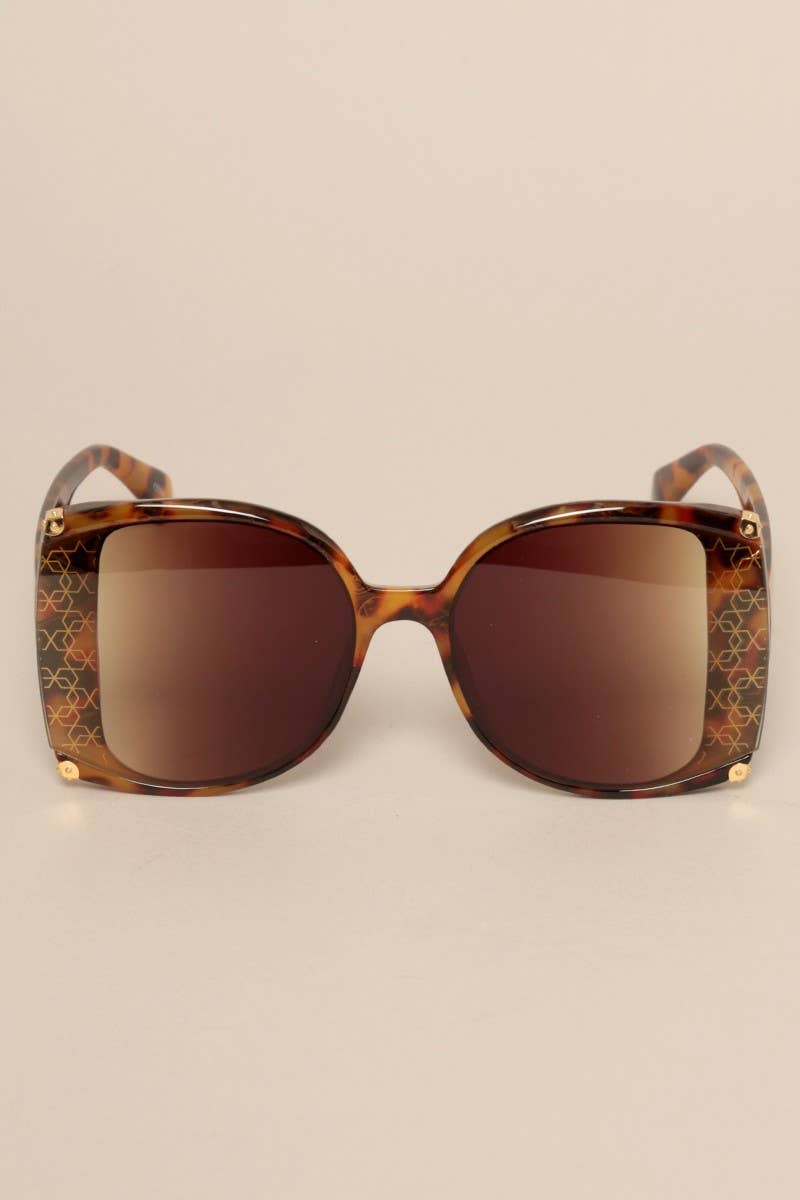  ASSORTED COLOR Women's Oversized Gradient Sunglasses for wholesale on Faire8