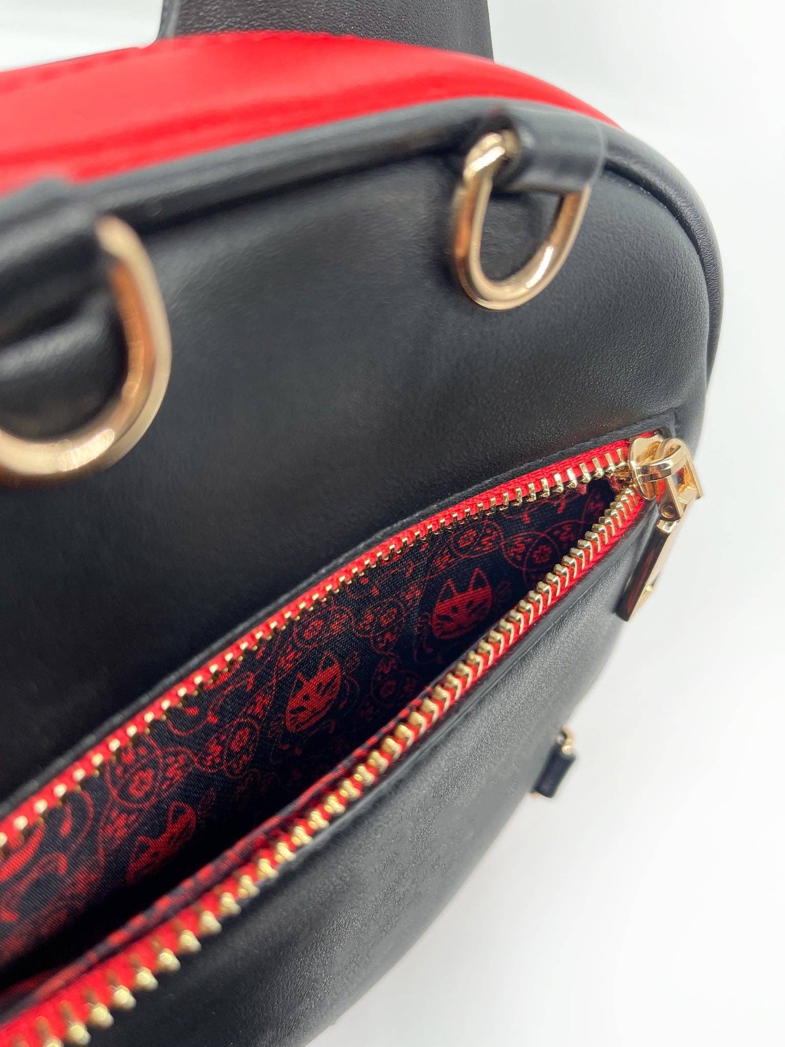 Yoshi Yoshitani LLC - Wholesale Backpack - Unisex - Kitsune Convertible Bag : Black9