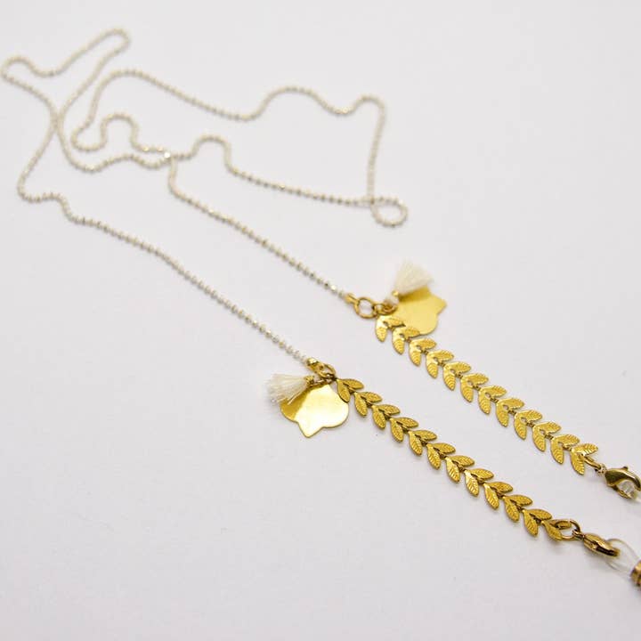 Catena per occhiali con catena a palline bianche e nappa in cotone per la vendita all'ingrosso da parte di Sista Jewelry