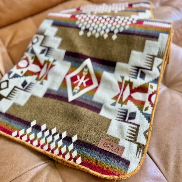 Southwest Alpaca Queen/Throw Blanket – Sandstone Reversible for wholesale by Alpaca Threadz