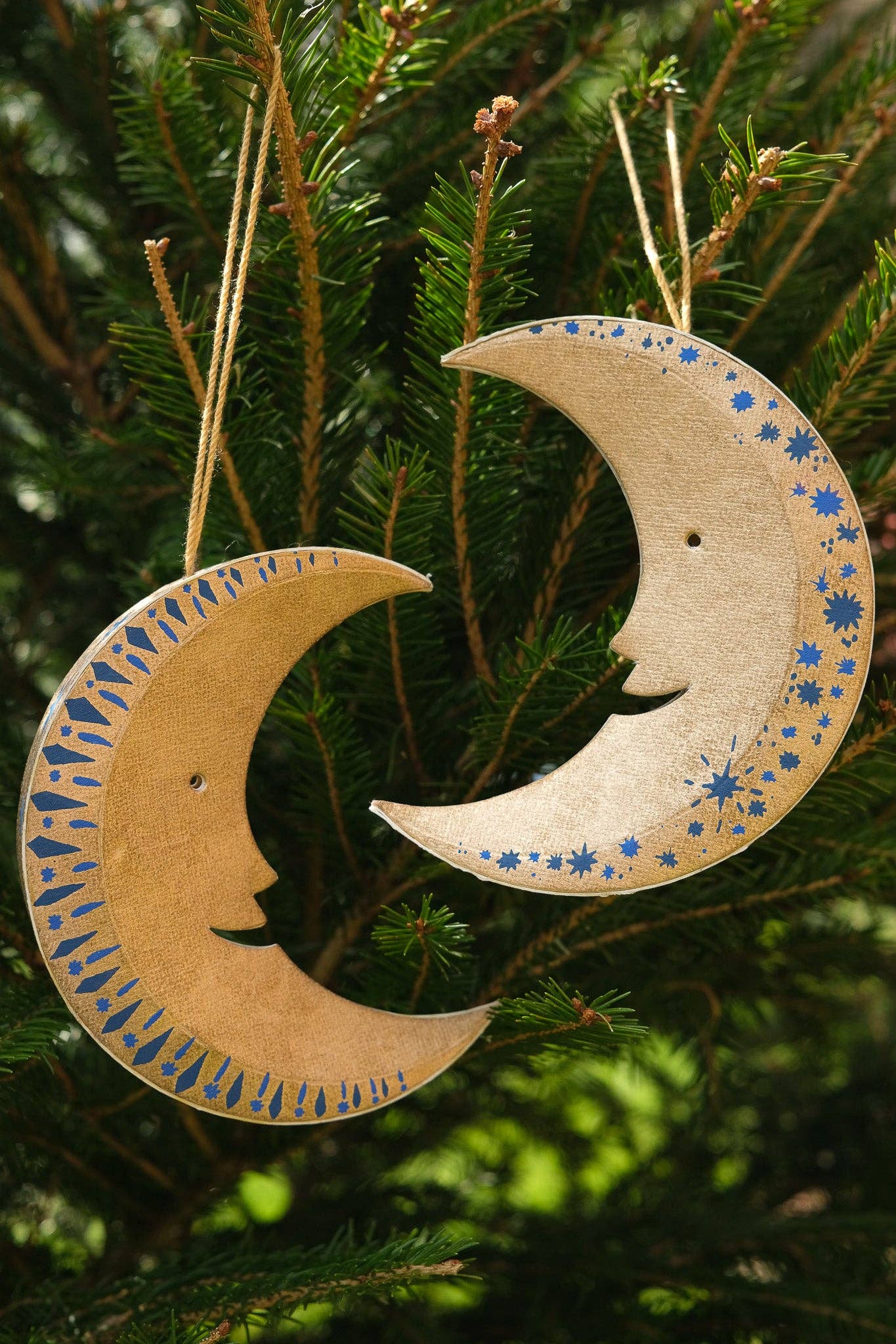 East End Press - Wholesale Ornament - UK/EU: Golden Man on the Moon Board Decoration5