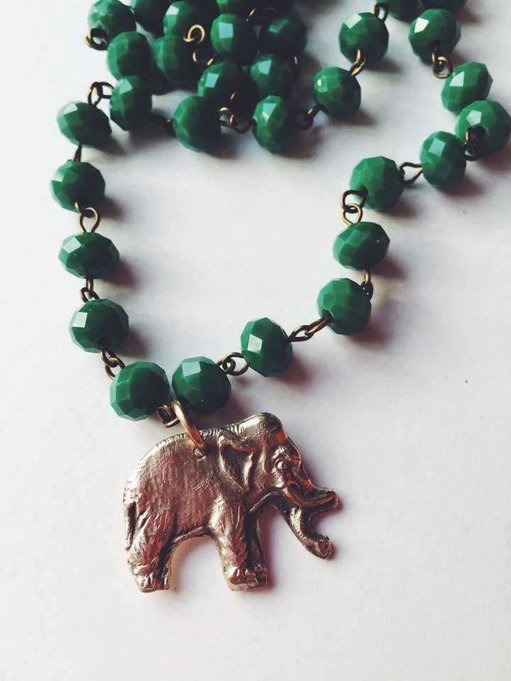 Collar de elefante verde para venta al por mayor de Michelle DaRin Jewelry