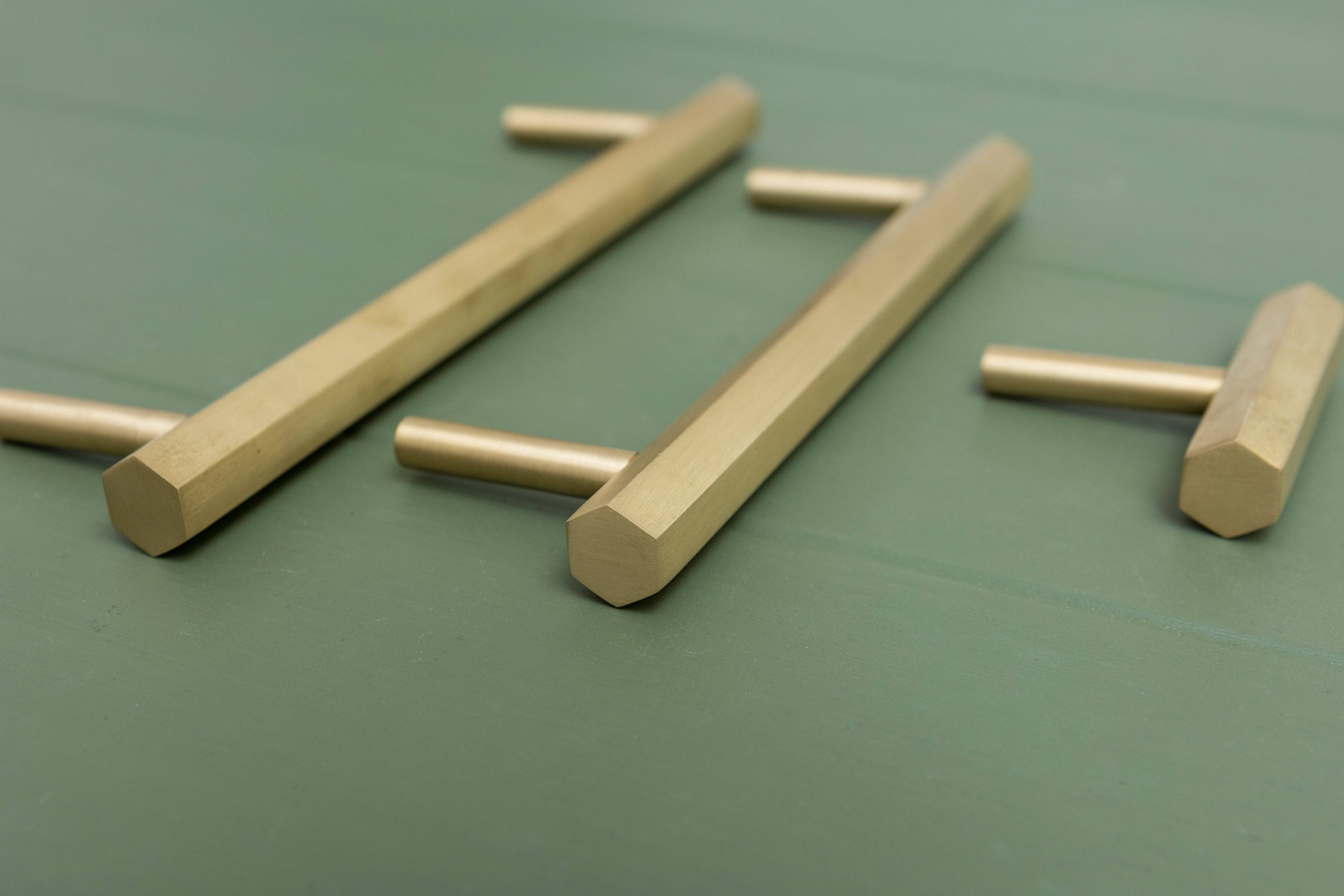 Brass bee - Wholesale Knob/pull - CARDER Solid Brass Hexagonal Pull Handles & Knobs - Satin Brass3