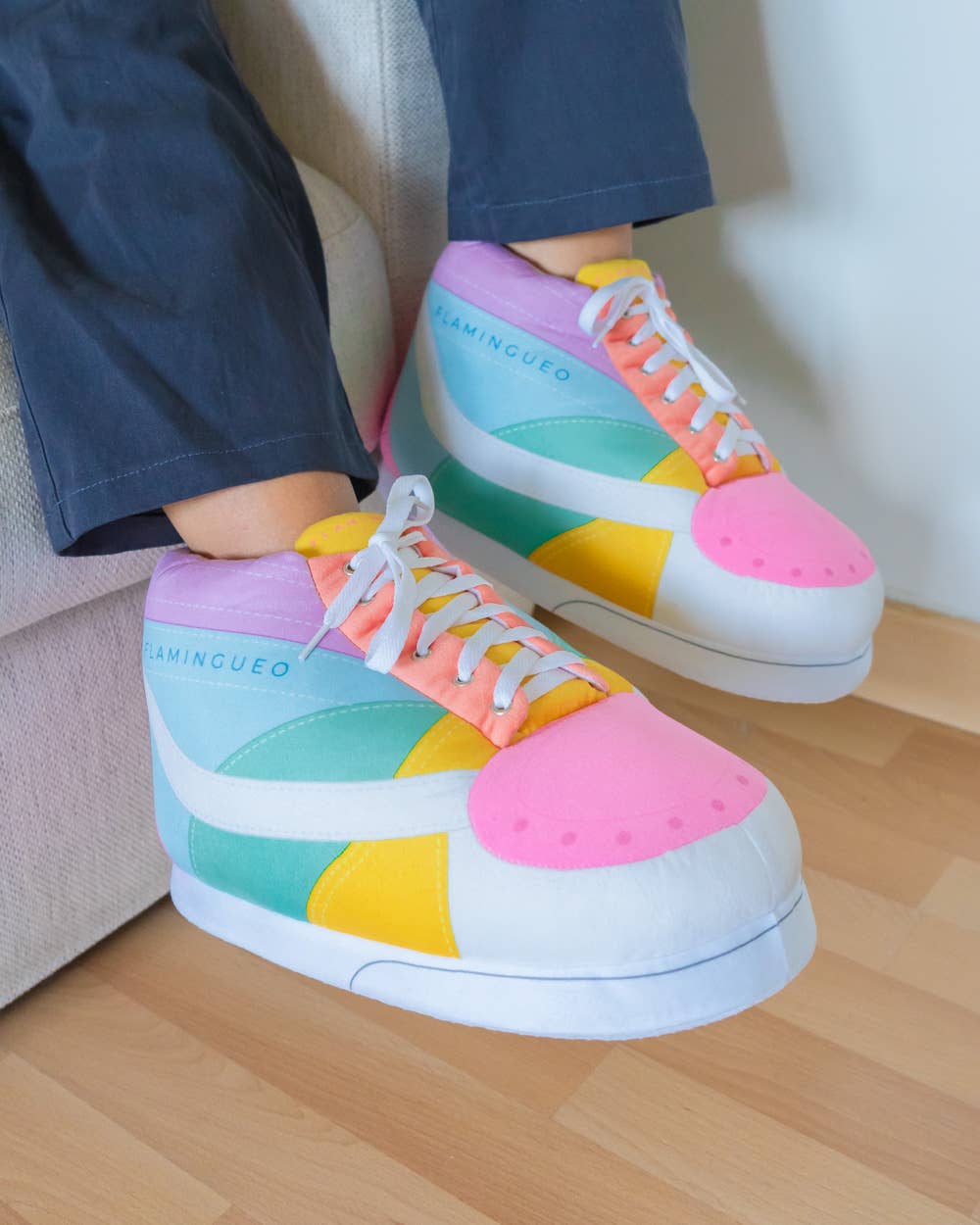 Flamingueo – Großhandel Slip-on-Sneaker – Damen – JIMMIS bunte Unisex-Hausschuhe8