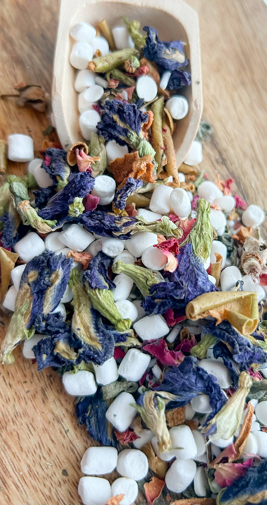 Birch Tea Co. - Vente Thé en vrac - Northern Lights - Thé en vrac en forme de papillon, de pois et de rose3