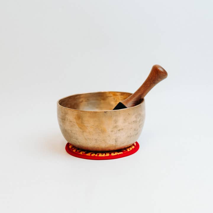 ART HIMALAYAN TRADING LTD – wholesale Meditationsprodukter – 7 ”Antik helande Himalaya Yoga tibetansk sångskål MT7