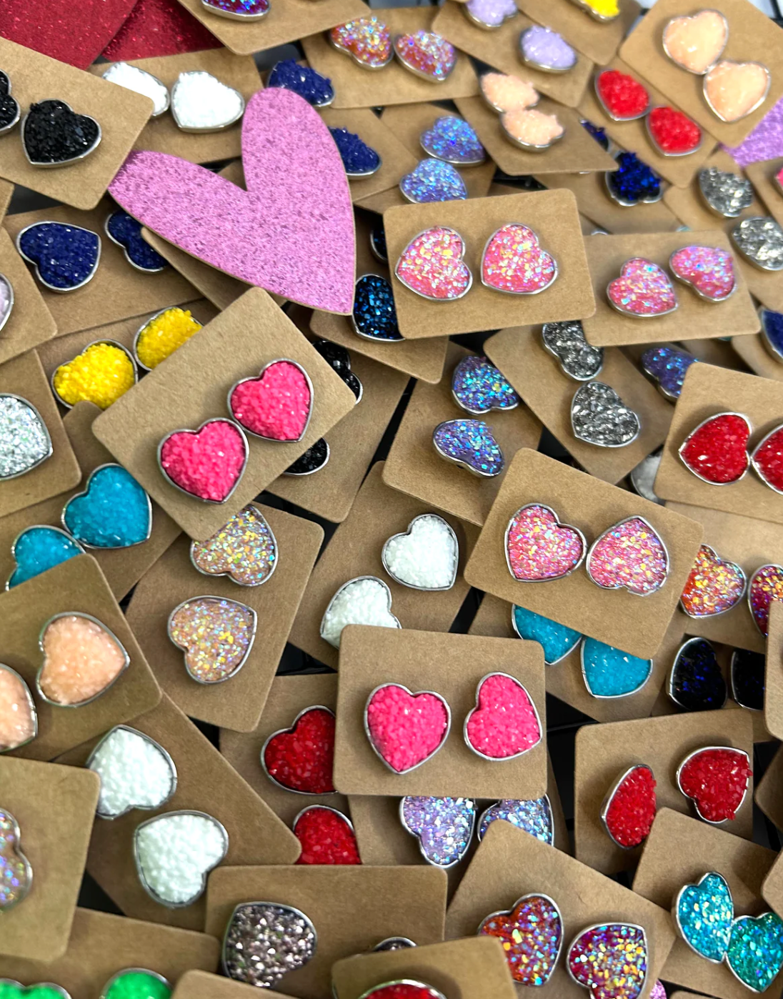 Kate Tuesday Jewelry – Engroshandel Ørestikkere – Valentines Heart Stud øreringe gribstaske1