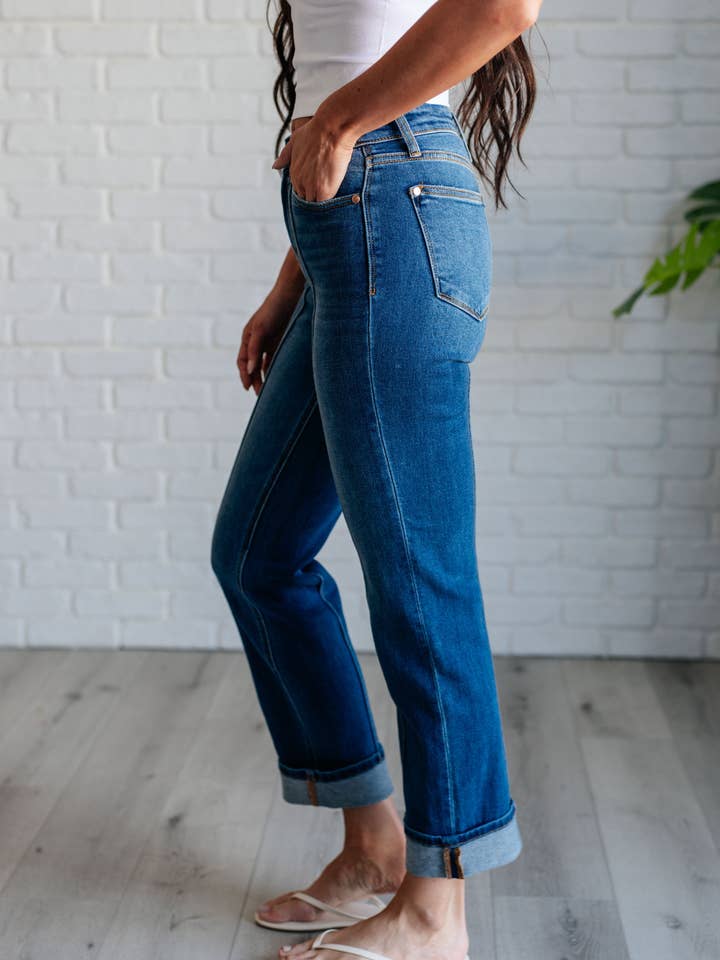 Avenue Wholesale - Wholesale Jeans - Women's - Judy Blue High Rise Center Seam Detail Straight Jeans