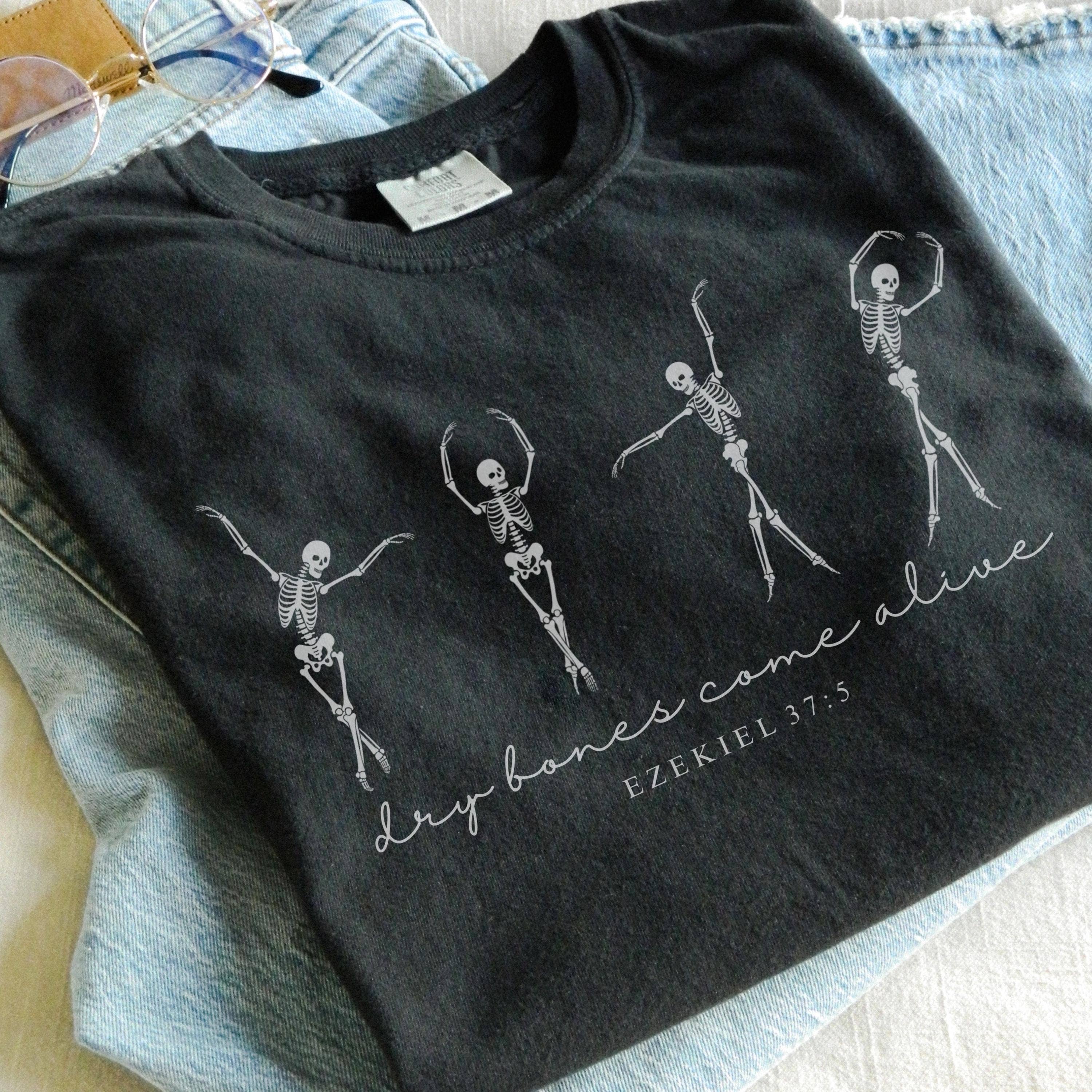 TheKingShirt - Wholesale Graphic Sweatshirt - Women's - Dancing Skeleton Dry Bones Come Alive Christian Halloween0