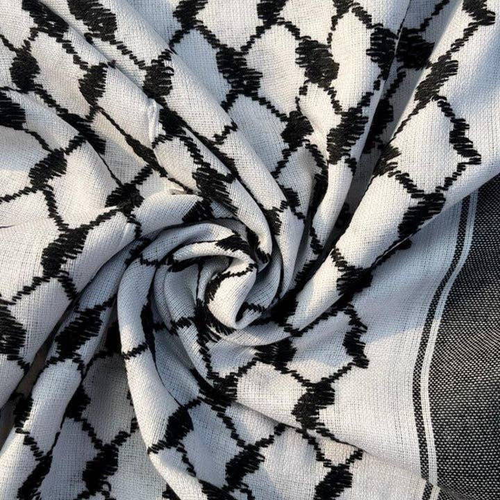 Palästinensertuch und andere Ergebnisse für schals und tücher im Großhandel. Kostenlose Rücksendungen und 60-Tage-Zahlungsziel auf Faire im Trend auf Faire.