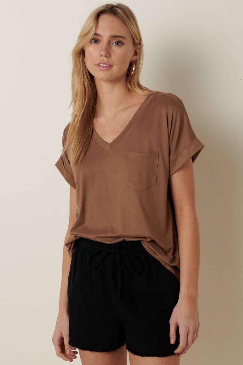 mittoshop – Engroshandel Strikket top - Dame – T9153 - DTY V-HALS MED 1 LOMMEDETALJE DOLMAN STRIKKET TOP42