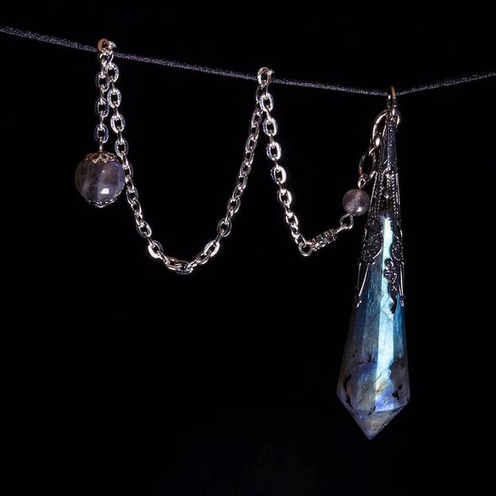GemMeet - Wholesale Spiritual Stone/Crystal - Grey Moonstone Protection Pendulum