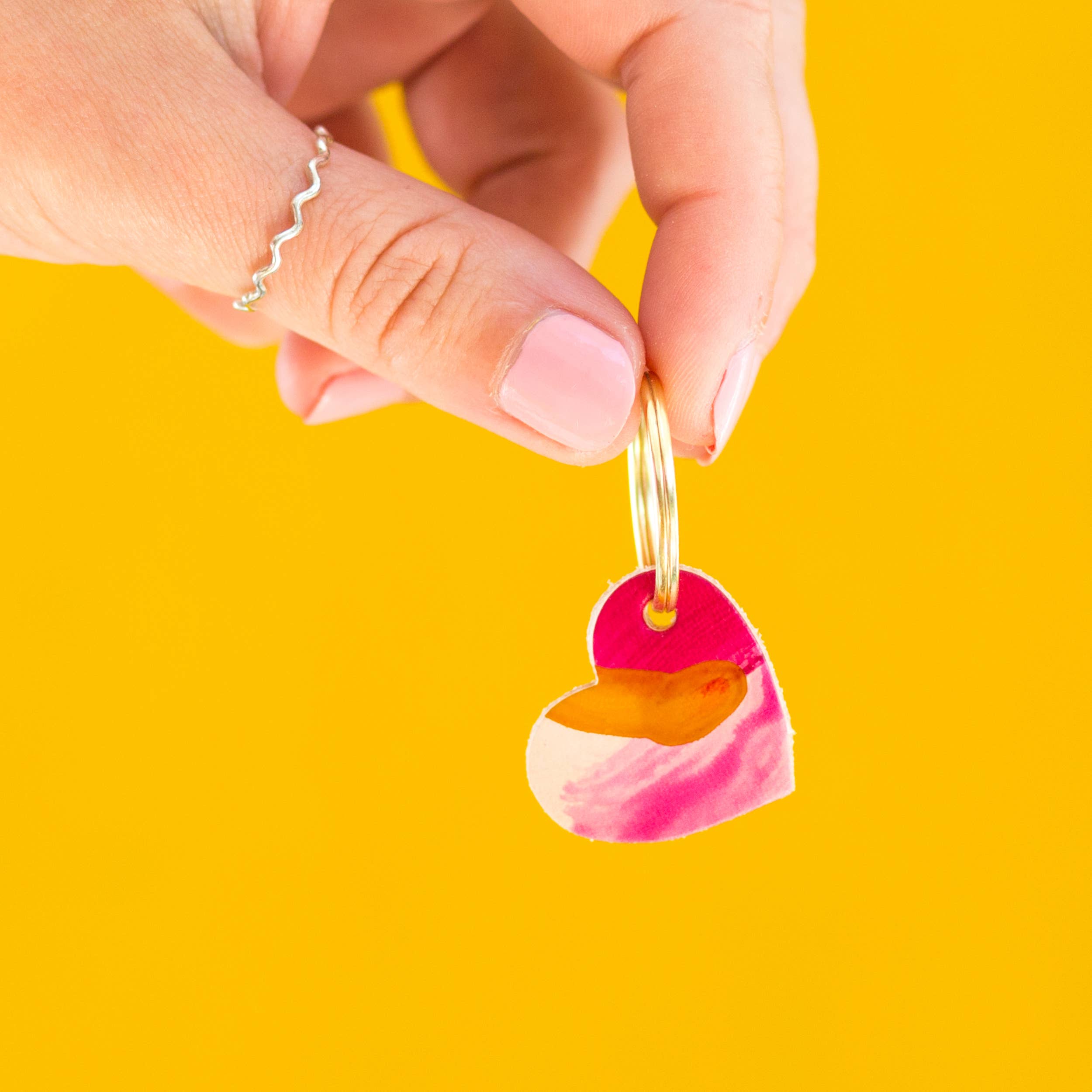 Tori Lo Designs – wholesale Keychain – Women's – Hand Painted Heart Keyring - Multiple Colour Choices2