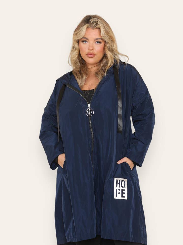 Miss Bold - Wholesale Raincoat - Women's - Oversized Hooded Rain Mac34