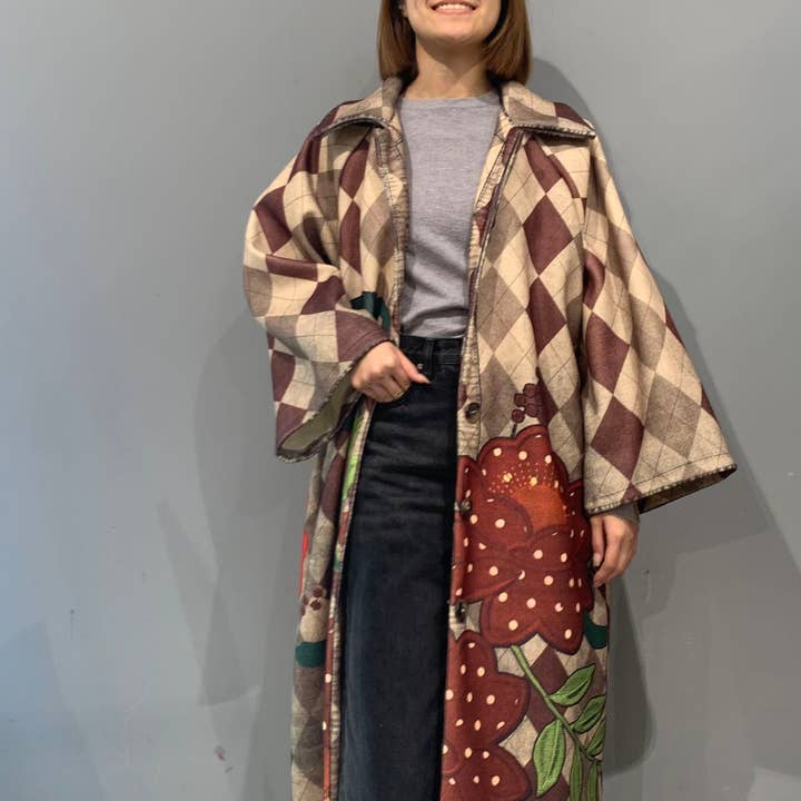 sole - Wholesale Retailer Sample - Women's Apparel - PRINTED COAT0