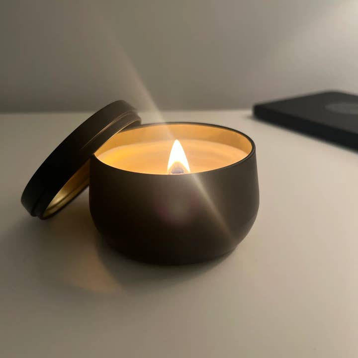 Rosewood Home - Wholesale Jar/Filled Candle - Orchid & Sea Salt Candle - 8oz1