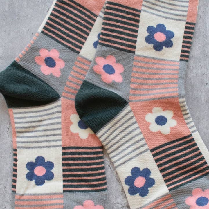 Tiepology - Wholesale Socks - Women's - Daisy Multi Striped Socks