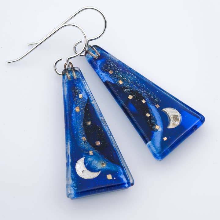 Blue Moon Triangles for wholesale by Momo Glassworks